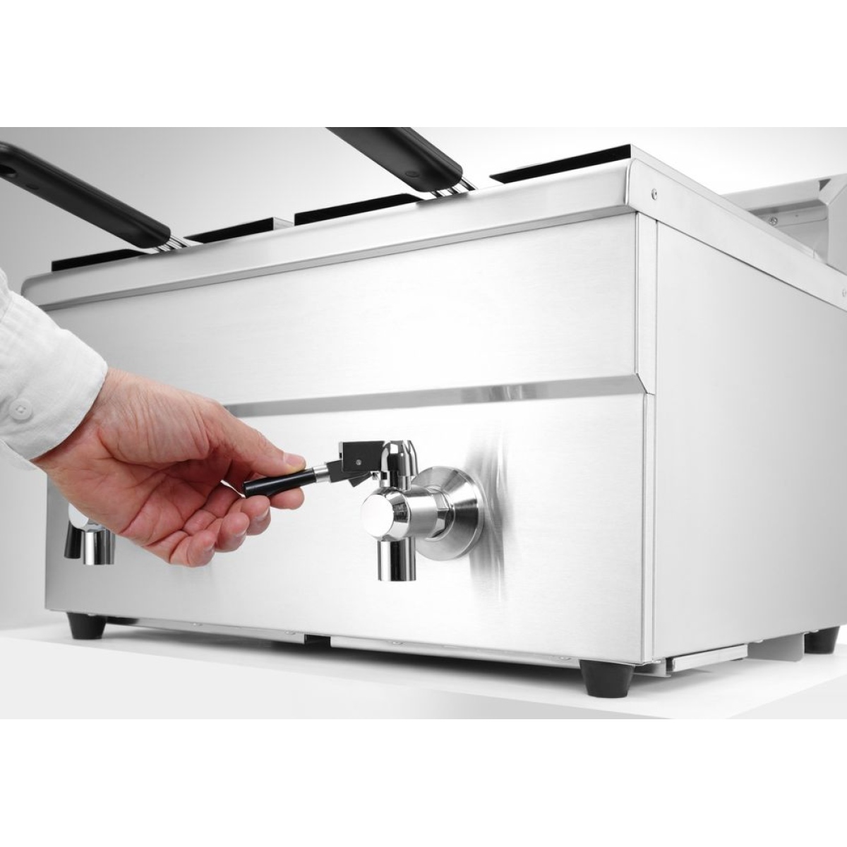 Image Inductie friteuse met aftapkraan - 2 x 8 l 2