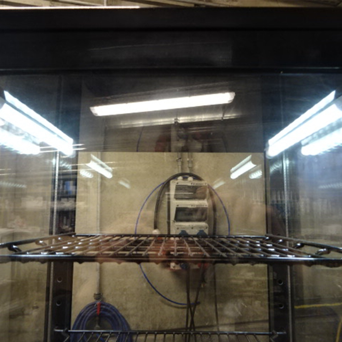 Image Vitrine tafelmodel geventileerd, 4 glazen zijden, 4 niveau "Black" 2