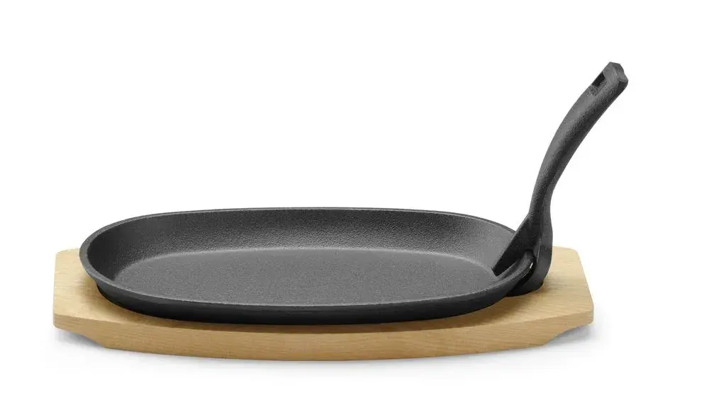 Gietijzeren schaal met houten onderlegger en greep - Main Image